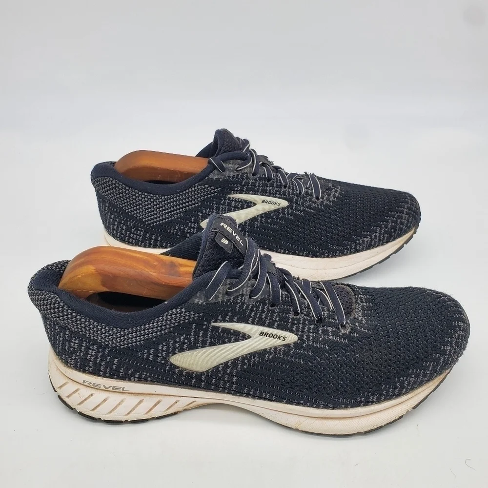 Brooks Revel 3 Women 8.5 Running Shoes Black White